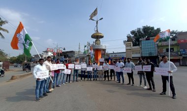 राहुल गांधी की'भारत जोड़ो न्याय यात्रा'में व्यवधान उत्पन्न करने के विरोध में शहर जिला कॉंग्रेस कमेटी ने किया'मौन प्रदर्शन'...
