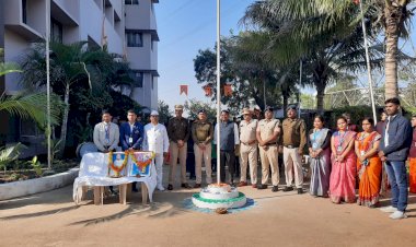 सांदीपनी अकादमी मस्तूरी में पूरे हर्षोल्लास के साथ मनाया गया गणतंत्र दिवस समारोह ये भी रहे उपस्थित पढ़े पूरी खबर