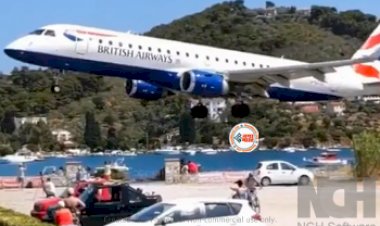 Flight Landing Viral News : कभी नहीं देखी होगी फ्लाइट की ऐसी लैंडिंग, इतने पास से नज़ारा देख हर कोई रह गया दंग- देखें वीडियो...