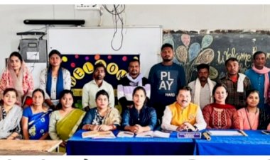 स्वामी आत्मानंद उत्कृष्ट अंग्रेजी माध्यम विद्यालय तोकापाल में भी विद्यार्थी पालक और शिक्षकों की बैठक रखी गई...