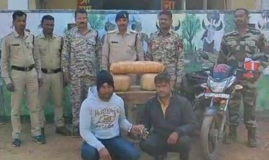 CG - गांजा की तस्करी : आरोपी के कब्जे से कुल  20.980 किलोग्राम मादक पदार्थ गांजा कीमती 104900/- रुपया, 02 नग मोबाइल,आधार कार्ड 02नग, पहचान पत्र ,पैन कार्ड ,02 एटीएम कार्ड, 01 नाग मोटरसाइकिल क्रमांक एमपी 37 जेड बी 0347   एवं नगदी रकम 765/- किया बरामद...