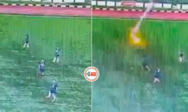 Accident Viral News : फुटबॉल खेल रहे खिलाड़ी के उपर अचानक गिरी बिजली, खौफनाक मंज़र देख दहल जायेगा दिल, देखें विडियो...