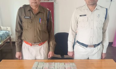 CG में लाखों का सोना जप्त : लग्जरी कार से 50 लाख कीमत के सोने के टुकड़े , ज्वेलरी व 19.50 लाख का नगदी जप्त..