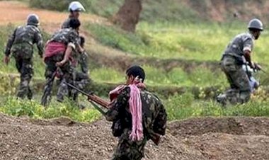 CG Naxalite ब्रेकिंग :    जवानों और नक्सलियों के बीच मुठभेड़, एक नक्सली ढेर..सर्चिंग ऑपरेशन जारी..