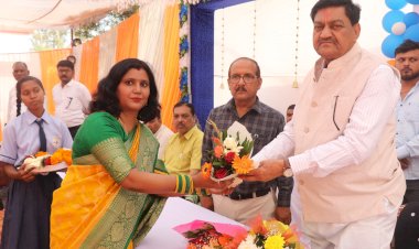 CG:प्रथम वार्षिक उत्सव स्पेक्ट्रा फीस्ट 2024   द कलर्स का अचीवमेंट का सेजस मारो नवागढ में सफल आयोजन...खाद्य मंत्री दयाल दास बघेल शामिल हुए