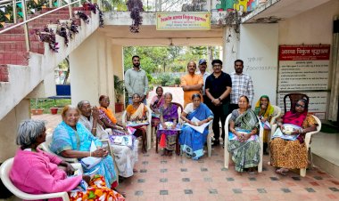 CG - छत्तीसगढ़ शासन के कैबिनेट मंत्री ट्राईबल एवं कृषि विभाग राम विचार नेताम का जन्मदिन स्थानीय वृद्धाश्रम आस्था निकुंज में माताओं को साड़ियां एवं मिष्ठान्न वितरण कर मनाया गया...