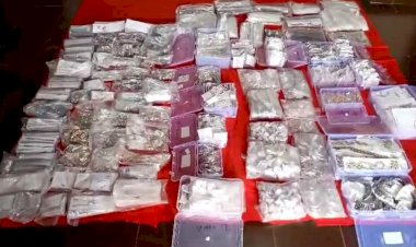 CG ब्रेकिंग : भारी मात्रा में चांदी के आभूषण जब्त, कीमत जानकर उड़ जाएंगे आपके होश, संदिग्ध वाहनों की जांच में हुआ खुलासा, जानिए आरोपी कहां के ला रहे थे लाखों के जेवर.....