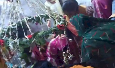 देवगढ़,महेशपुर,लखनपुर,कुंवरपुर सहित क्षेत्र के सभी शिव मंदिरो में भक्तों ने किया जलाभिषेक।