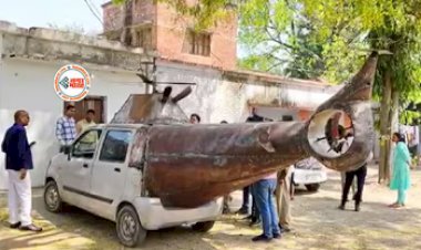 Jugaad Video : लड़को ने कार को ही बना दिया हेलीकॉप्टर, जुगाड़ देख लोगों के भी उड़ गये होश, देखें विडियो...