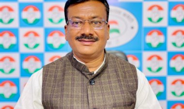 CG - कांग्रेस की पांच गारंटी के आगे मोदी की गारंटी की हवा खुल गई...