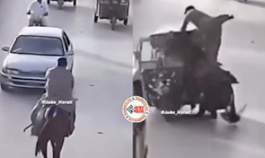 Accident Viral Video : घोड़ा के उपर बैठकर सड़क पर निकला शख्स, तभी हो गया एक्सीडेंट, नज़ारा देख हर कोई हैरान...