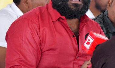 सभी दल कर रहें अपना सभा व अपना विरोध प्रदर्शन, तो छत्तीसगढ़ युवा मंच के लोहाण्डीगुडा 1 अप्रेल की संविधान बचाओ धरना प्रदर्शन पर अनुमति क्यूँ नहीं जवाब दें बस्तर जिला चुनाव आयोग, बावजूद 1 अप्रेल को होगा सभा लोहाण्डीगुडा मे - नरेन्द्र भवानी / छ. यु. म.