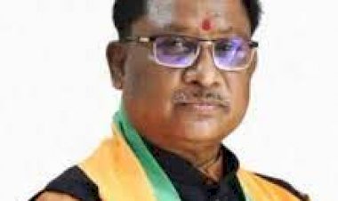 CM VISHNU DEO SAI : खराब हुआ सीएम साय का हेलीकॉप्टर, नहीं भर पाएं कांकेर के लिए उड़ान, ये भी रहे साथ..