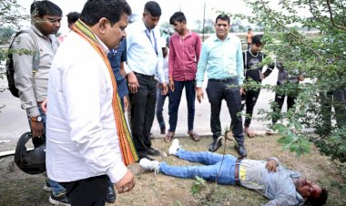 CG - डिप्टी सीएम विजय शर्मा ने पेश किया मानवता की मिसाल, सड़क हादसे में घायल लोगों के लिए गाड़ी का इंतजाम कर भिजवाया अस्पताल…..