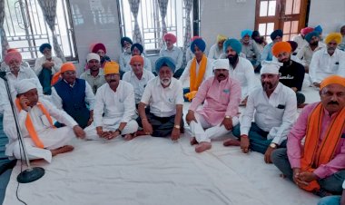 बैसाखी पर्व में गुरूद्वारा पहुंचे भाजपाई, मत्था टेककर की बस्तर के खुशहाली की कामना...