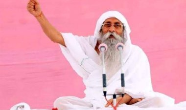 वक्त के समर्थ सन्त बाबा उमाकान्त महाराज ने बताया प्रजातंत्र के चुनाव में कैसे व्यक्ति को चुनने की जरूरत है...