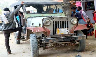 CG - सड़क पर मौत बनकर दौड़ रहे अनफिट वाहन, नियमों की अनदेखी से हर रोज जा रही लोगों की जान, ऐसे दे रहे मौत काे आमंत्रण....