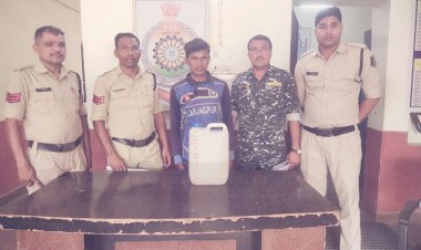 अवैध रूप से महुआ शराब की बिक्री करने वाला चढा पंडरिया  पुलिस के हत्थे।