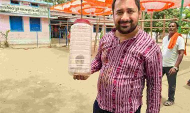 CG - Lok Sabha Election : छत्तीसगढ़ के इस मतदान केन्द्र में अचानक निकला कोबरा, डरकर भागने लगे लोग… फिर जो हुआ......