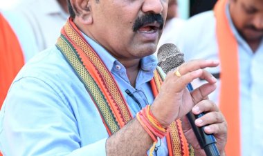 नक्सल मूमेंट को पीछे धकेलने कबीरधाम जिले में स्थापित हुए 4 नए फारवर्ड कैम्प

नक्सल मुक्त छत्तीसगढ़ बनाने की   दिशा में अग्रसर छत्तीसगढ़ सरकार - विजय शर्मा,

राज्य में नए सरकार के गठन के बाद नक्सली बैक फुट पर, गृह मंत्री विजय शर्मा ने कहा बुलेट से विकास संभव नही।