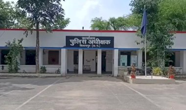 CG - पुलिसकर्मियों के बीच जमकर हुई मारपीट, 3 आरक्षकों पर गिरी गाज, SP ने किया लाइन अटैच, इस वजह से हुआ विवाद......