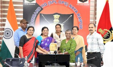CG - BSF बॉर्डर सिक्योरिटी फोर्स सीमा सुरक्षा बल के द्वारा हरसंभव फाऊंडेशन के द्वारा किए गए उत्कृष्ट सेवा कार्य हेतु बीएसएफ मुख्यालय में डॉ.विनीधा मूर्ति के हाथों पुष्पलता त्रिपाठी का हुआ सम्मान...