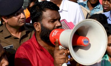 कांकेर लोकसभा भाजपा प्रत्यासी नागपुर यूनिट से छत्तीसगढ़ बस्तर मे मेन लिड करते हुवे धर्म के आधार पर डीलिस्टिंग करने की मांग आखिर कर ही दिए, जो आर.एस.एस का एजेंडा ही है, डी लिस्टिंग से जिसकी जय्दा हिस्सेदारी हो जायेगी उसकी ख़त्म पारी, और यही चाहते है कांकेर भाजपा प्रत्यासी, निंदनीय विचार - नरेन्द्र भवानी / छ.ग.यु.म /कांग्रेस नेता