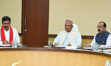 CG कैबिनेट ब्रेकिंग: CM विष्णुदेव साय की अध्यक्षता में कैबिनेट की बैठक शुरू... लिए जा सकते हैं बड़े फैसले... देखे तस्वीरें और VIDEO…