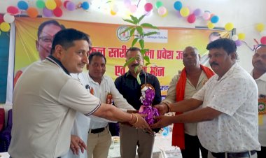 संकुल केंद्र गुमगरा कला एवं गुमगरा खुर्द में संकुल स्तरीय शाला प्रवेश उत्सव हुआ संपन्न।