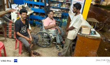 CG सट्टा रेड ब्रेकिंग : सट्टा - पट्टी खेलने के विरुद्ध कोतवाली पुलिस एक्शन मोड पर, पंचर दुकान में जाकर रेड कार्यवाही की गई, रेड करने के दौरान मिला पांच लाख पचास हजार तीन सौ बीस रूपए नगदी रकम पुलिस ने किया जप्त, आरोपियों को पुलिस ने किया गिरफ्तार...