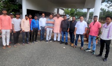 CG - बीजापुर में नवनीत ने कहा - बस्तर में विकास  कांग्रेस एवं भाजपा की आपसी  खींचतान शिकार होता रहा है...