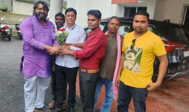 कोंडागांव जिले में मक्का उत्पादक किसानों के आर्थिक उन्नति हेतु निर्मित,मक्का प्रोसेसिंग प्लांट को कलेक्टर से मुलाकात कर रखा अपील - नवनीत चाँद