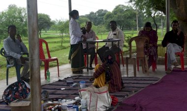 CG- गैरहाजिर शिक्षक निलंबित: गांव में एक साथ बीमार पड़े 15 लोग, इन्हें हटाने के निर्देश, स्वास्थ्य टीम घर-घर जाकर कर रही सर्वे....