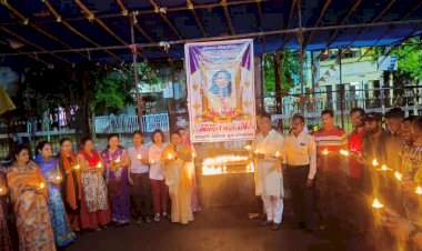 पंडरिया संस्कृति महिला ग्रुप ने डां. मौमिता देबनाथ को श्रद्धांजलि दी किया प्रार्थना सभा का आयोजन।