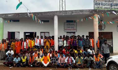 विहिप बजरंग दल जिला बस्तर का नगरनार प्रखंड खंड बैठक ग्राम सेमरा में हुआ संपन्न,विहिप संगठन के 60 वर्ष पूर्ण पर होगा भव्य धर्म समागम...