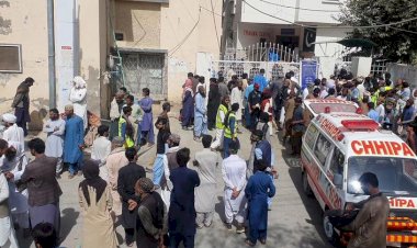 खुद के लगाएं आग में झुलस रहा पाक   आतंकियों ने 21 लोगों को मारी गोली कई घायल सेना के कई जवान भी मारे गए क्या है पूरा मामला जानें पढ़े पूरी ख़बर