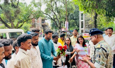 बस्तर जिला एनएसयूआई द्वारा सतनामी समाज के निर्दोष युवाओं, विधायक देवेंद्र यादव व एनएसयूआई/युंका के अध्यक्ष/पदाधिकारी की गिरफ्तारी को लेकर मुख्यमंत्री, गृहमंत्री हेतु एसपी को गुलदस्ता व गेटवेल सून कार्ड भेंट कर विरोध प्रदर्शन किया...