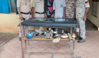 CG - चोरी के प्रकरण में दो आरोपियो को गिरफ्तार करने में बस्तर पुलिस को मिली सफलता, घटना स्थल के पास लगे cctv कैमरा की मदद से हुई आरोपियों की पहचान...