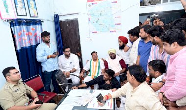 CG - पीसीसी अध्यक्ष दीपक बैच के 5 घंटे धरने के बाद अंततः पुलिस ने fir दर्ज किया...