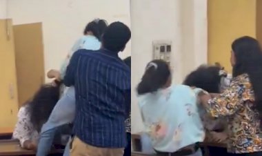 2 छात्राओं के बीच बेदम मारपीट VIDEO: आपस में भिड़ी पापा की परियां, बाल पकड़कर लात-घूसों और थप्पड़ों की बरसात, देखें वीडियो.....