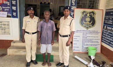 CG - बुजुर्ग पिता ने की औलाद की हत्या: बेटे की गंदी करतूतों से तंग आकर कुल्हाड़ी से काट डाला, मामला जान रह जाएंगे हैरान....