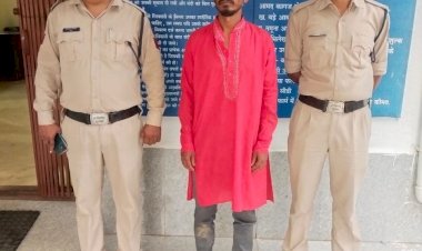 CG- डेढ़ सास के गले पर ब्लेड से हमला: बच्चे का इलाज कराने गई थी दो बहने, इस बात से नाराज था सिरफिरा....