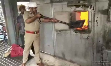 नशे के खिलाफ़ पुलिस की बड़ी कार्यवाही 24000 किलो गांजा जप्त कर पावर प्लांट के आग में डाल कर किया गया नस्ट पढ़े पूरी ख़बर