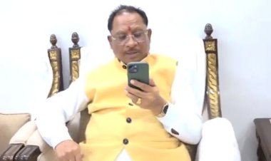 CG VIDEO: एक ही परिवार के 4 सदस्यों की हत्या मामला, CM साय ने पीड़ित परिवार से की बात, 10 लाख रुपए देने की घोषणा, देखें वीडियो....