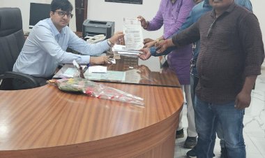 CG - बीजापुर में फर्जी गिरफ्तारियां तेंदूपत्ता के साथ शिक्षा और स्वास्थ्य पर जनता कांग्रेस ने कलेक्टर को सोपा ज्ञापन...