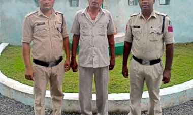 CG- सरकारी कर्मचारी गिरफ्तार: हॉस्टल अधीक्षक की नौकरी का झांसा, शिक्षक ने रिटायर्ड कर्मचारी के साथ कर दिया ये बड़ा कांड