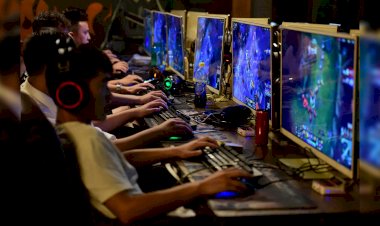 सावधान ऑनलाइन गेमिंग का नशा ऐसा की उड़ा दिए 96 लाख परिवार हुआ बर्बाद अदालत में हलफनामा देकर घर वालों ने छोड़ा साथ पढ़े पूरी ख़बर