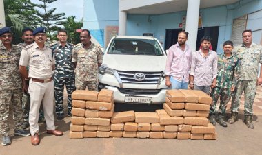 CG - जगदलपुर जिले में मादक पदार्थो की तस्करी पर लगातार कार्यवाही जारी : लक्जरी कार फार्च्यूर से अवैध रूप से मादक पदार्थ गांजा का परिवहन करते 02 आरोपी गिरफ्तार...