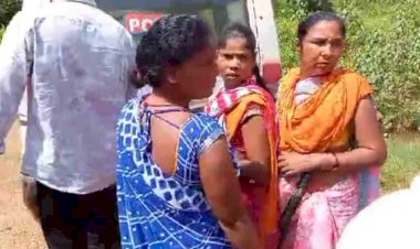 CG - बच्चा चोरी महिलाएं गिरफ्तार : संदिग्ध अवस्था में झाड़ियों में छिपी थी 3 महिलाएं, बच्चा चोरी के आरोप में पुलिस ने तीनों को भेजा जेल.....