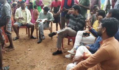 कोलेंग में अज्ञात बीमारी से लगातार हो रही ग्रामीणों की मौत, जिलाध्यक्ष सुशील मौर्य व पूर्व विधायक रेखचन्द जैन ने अर्पित की श्रदांजलि...